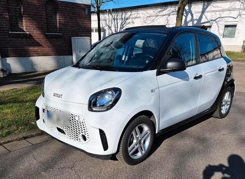 Gebraucht Smart ForFour Electric Drive 60 kW (82 PS) 2021 Weiß Kleinwagen