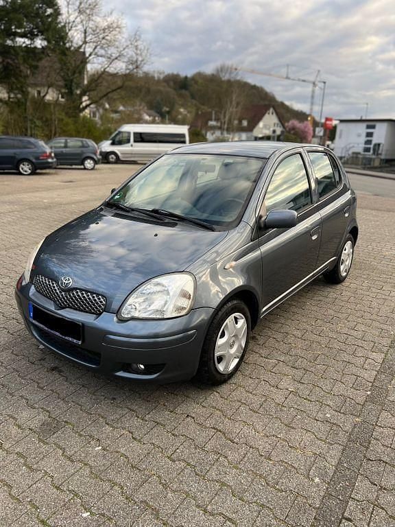 Gebraucht Toyota Yaris 87 PS (63 kW) 2005 Grau Limousine