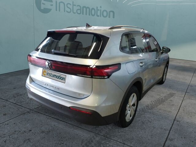 Gebraucht VW Tiguan R 131 PS (96 kW) 2024 Silber SUV