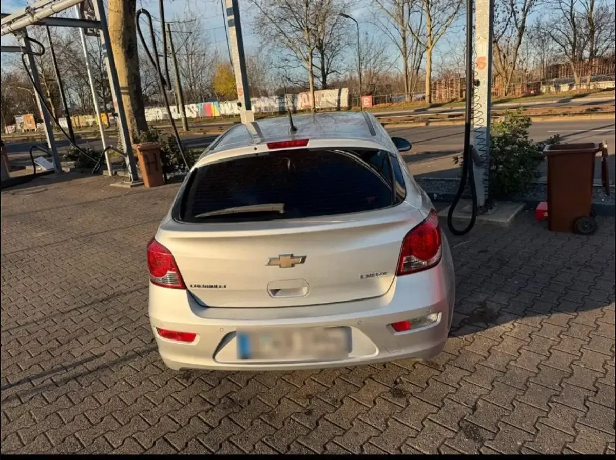Gebraucht Chevrolet Cruze 141 PS (103 kW) 2012 Grau Limousine
