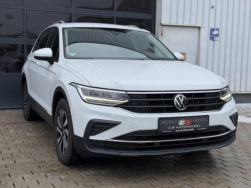 Gebraucht VW Tiguan Active 150 PS (110 kW) 2022 Weiß SUV