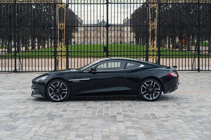 Gebraucht Aston Martin Vanquish 576 PS (423 kW) 2017 Schwarz