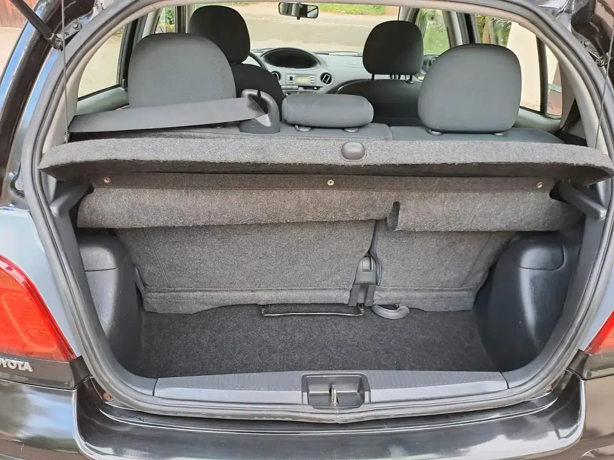 Gebraucht Toyota Yaris Edition 87 PS (63 kW) 2005 Schwarz Kleinwagen