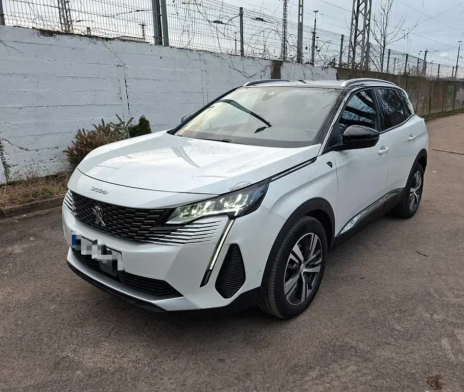Gebraucht Peugeot 3008 Allure 131 PS (96 kW) 2022 Weiß SUV
