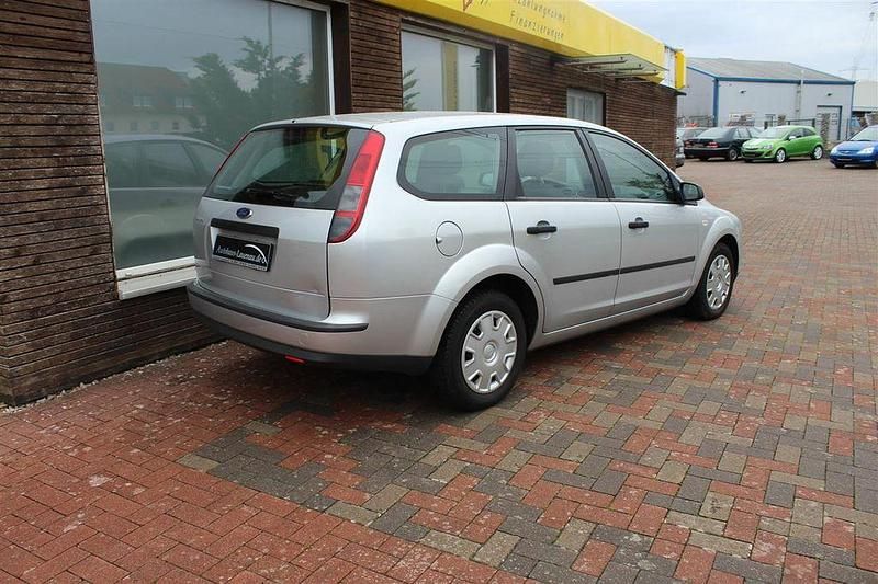 Gebraucht Ford Focus 101 PS (74 kW) 2005 Silber Kombi