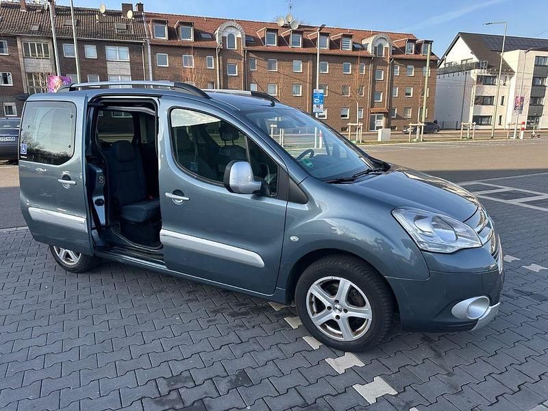 Gebraucht Citroën Berlingo 92 PS (67 kW) 2011 Blau Van / Kleinbus