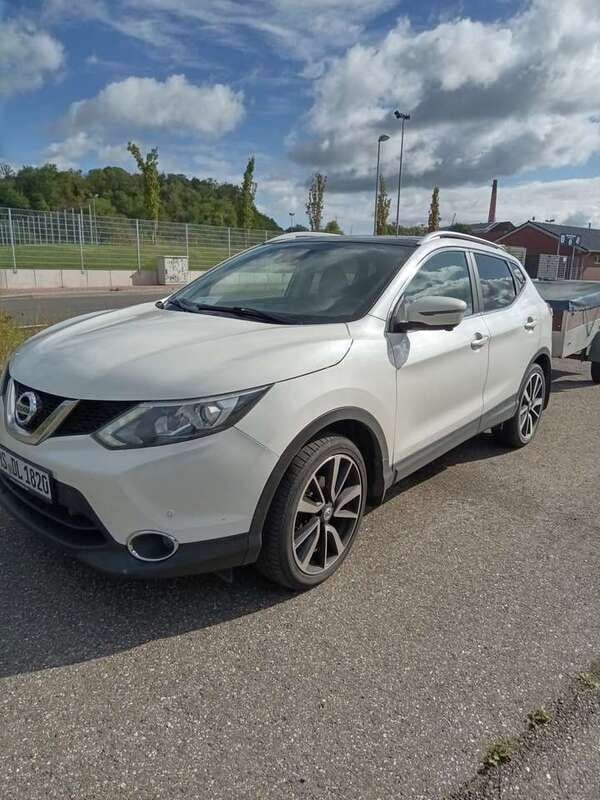 Gebraucht 2016 Nissan Qashqai Tekna SUV | 14.500 € (Etwas zu teuer) - Bild 1/4
