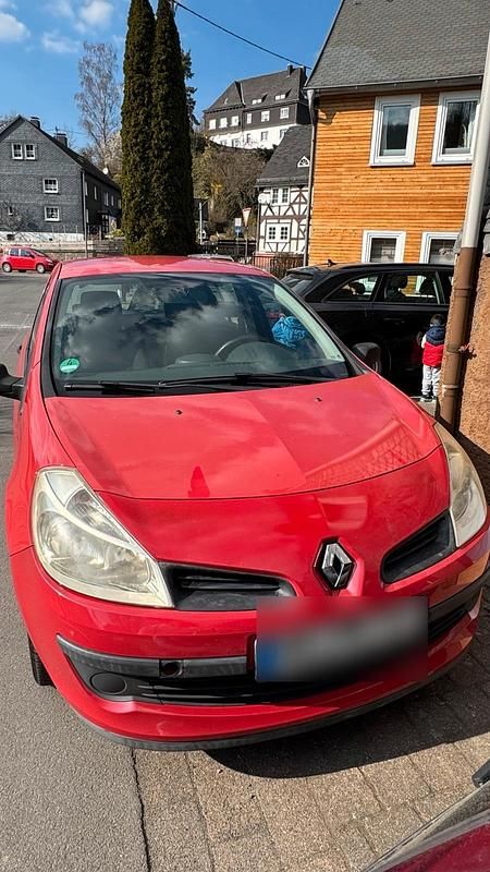Gebraucht Renault Clio II 75 PS (55 kW) 2006 Rot Kleinwagen