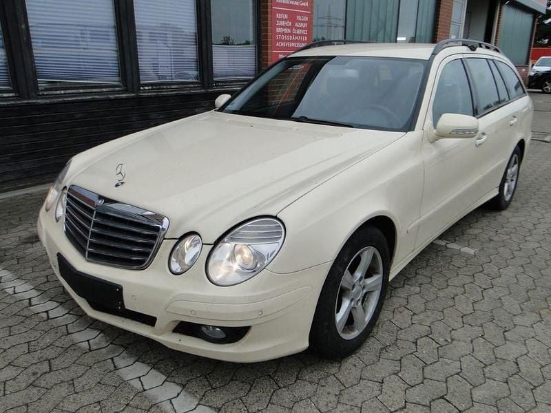 Beige Gebraucht 2007 Mercedes E200 Kombi | 3.990 € (Fairer Preis) - Bild 1/4