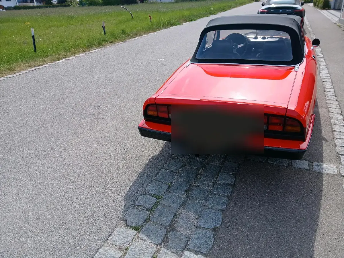 Gebraucht Alfa Romeo Giulietta 127 PS (93 kW) 1986 Rot Cabrio