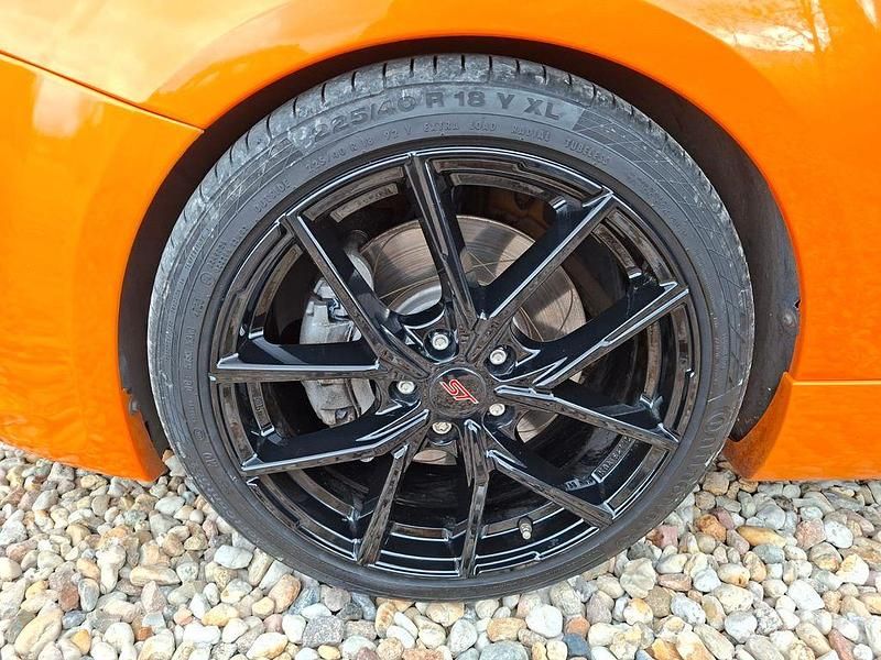 Gebraucht Ford Focus ST 226 PS (166 kW) 2008 Orange Limousine