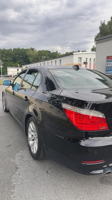 Schwarz Gebraucht 2007 BMW 525 Limousine | 6.799 € (Fairer Preis) - Bild 1/4