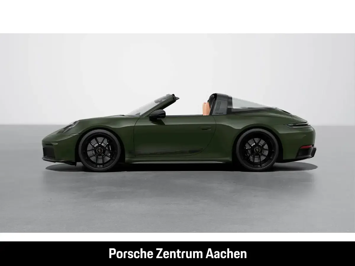 Neu Porsche 992 541 PS (397 kW) 2026 Gruen Coupé