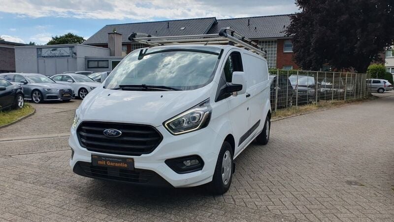 Gebraucht Ford Transit Trend 131 PS (96 kW) 2018 Weiß Van / Kleinbus