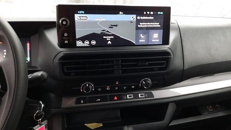 Gebraucht Fiat Scudo Basis 177 PS (130 kW) 2024 Weiß Van