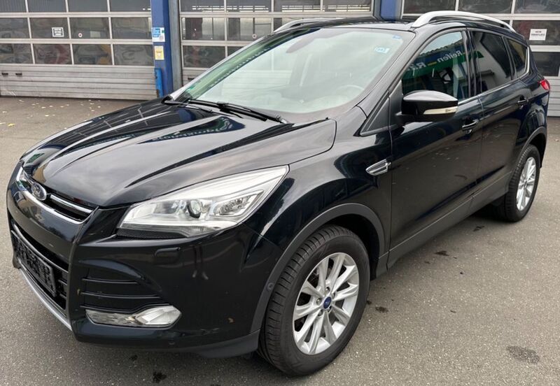 Gebraucht Ford Kuga Titanium 179 PS (131 kW) 2014 Schwarz SUV