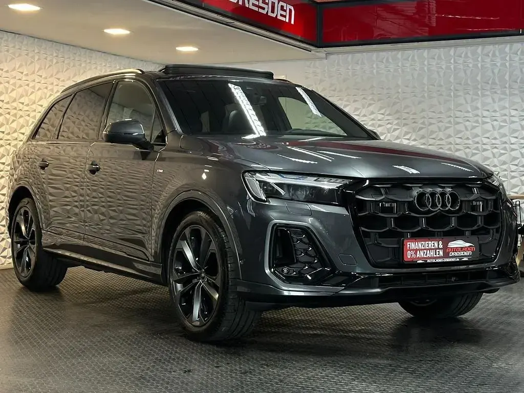 Gebraucht Audi Q7 S-Line 286 PS (210 kW) 2025 Daytonagrau perleffekt SUV