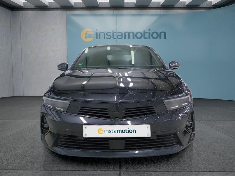Gebraucht Opel Astra 131 PS (96 kW) 2025 Schwarz Limousine