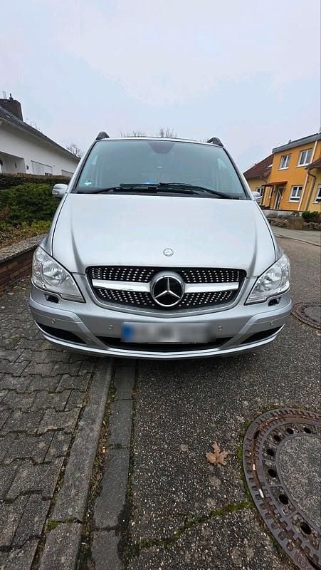 Silber Gebraucht 2008 Mercedes Viano Van / Kleinbus | 6.600 € - Bild 1/4