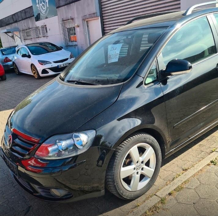 Schwarz Gebraucht 2008 VW Golf Plus Black Edition Van / Kleinbus | 4.650 € (Fairer Preis) - Bild 1/4