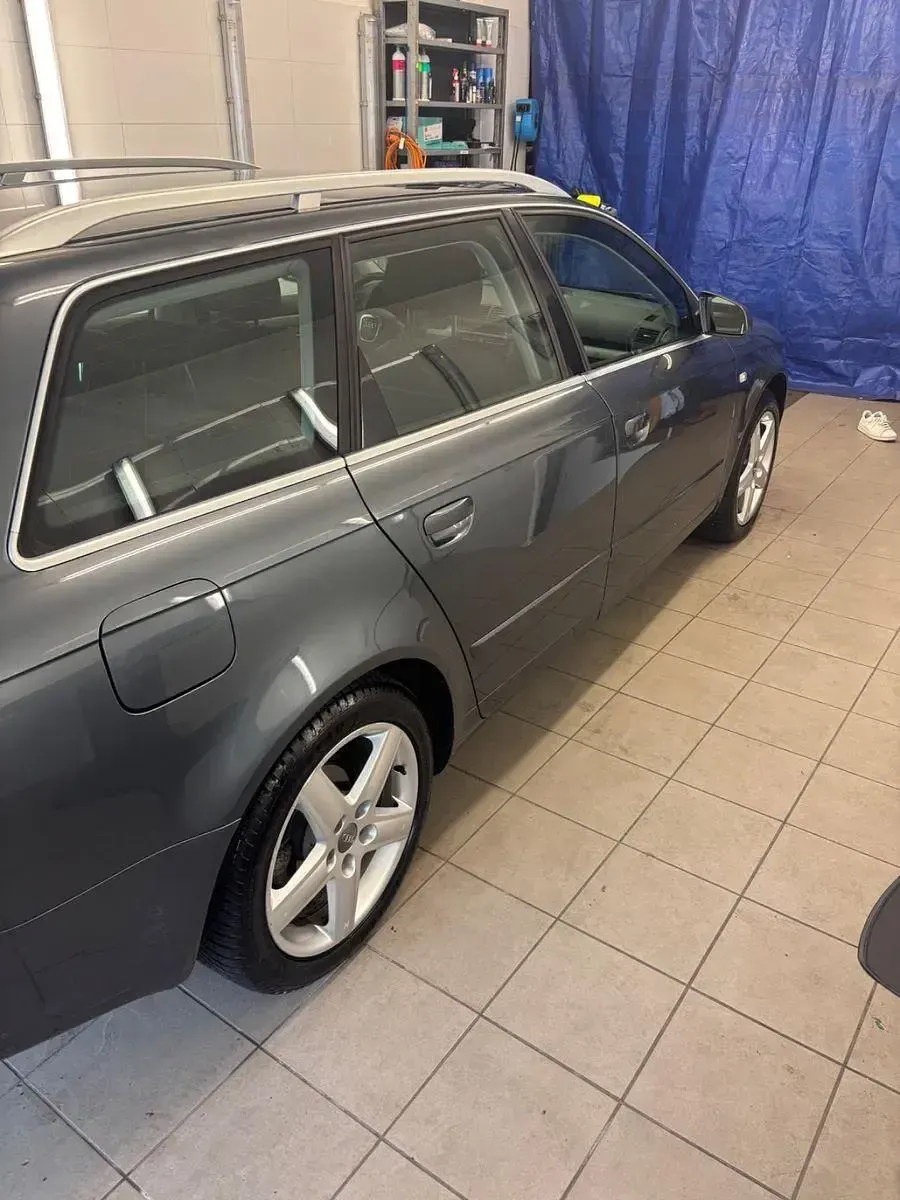 Gebraucht Audi A4 140 PS (102 kW) 2007 Silber Kombi
