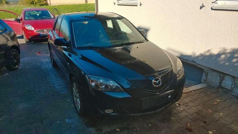 Schwarz Gebraucht 2007 Mazda 3 Active Limousine | 1.150 € (Superpreis) - Bild 1/4
