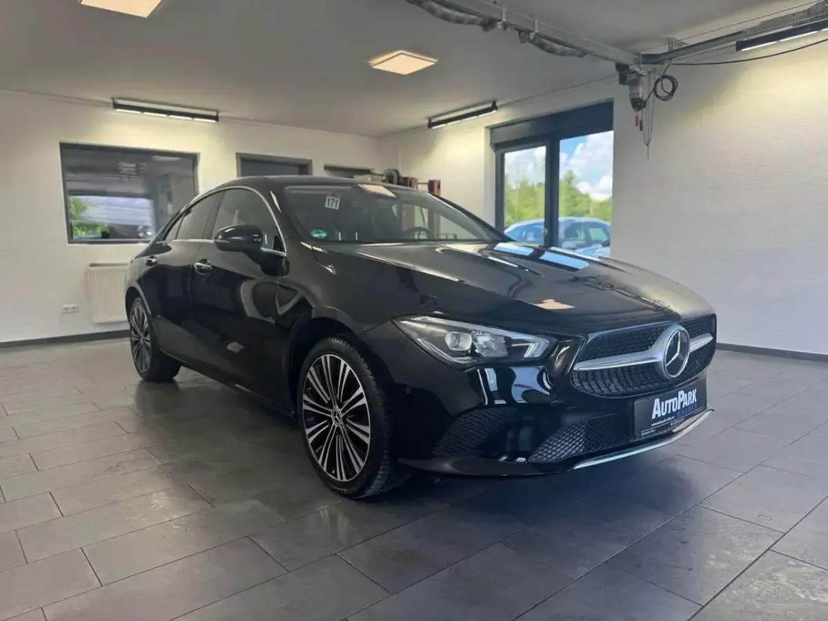 Gebraucht Mercedes CLA250e Progressive 160 PS (117 kW) 2022 Nachtschwarz Coupé