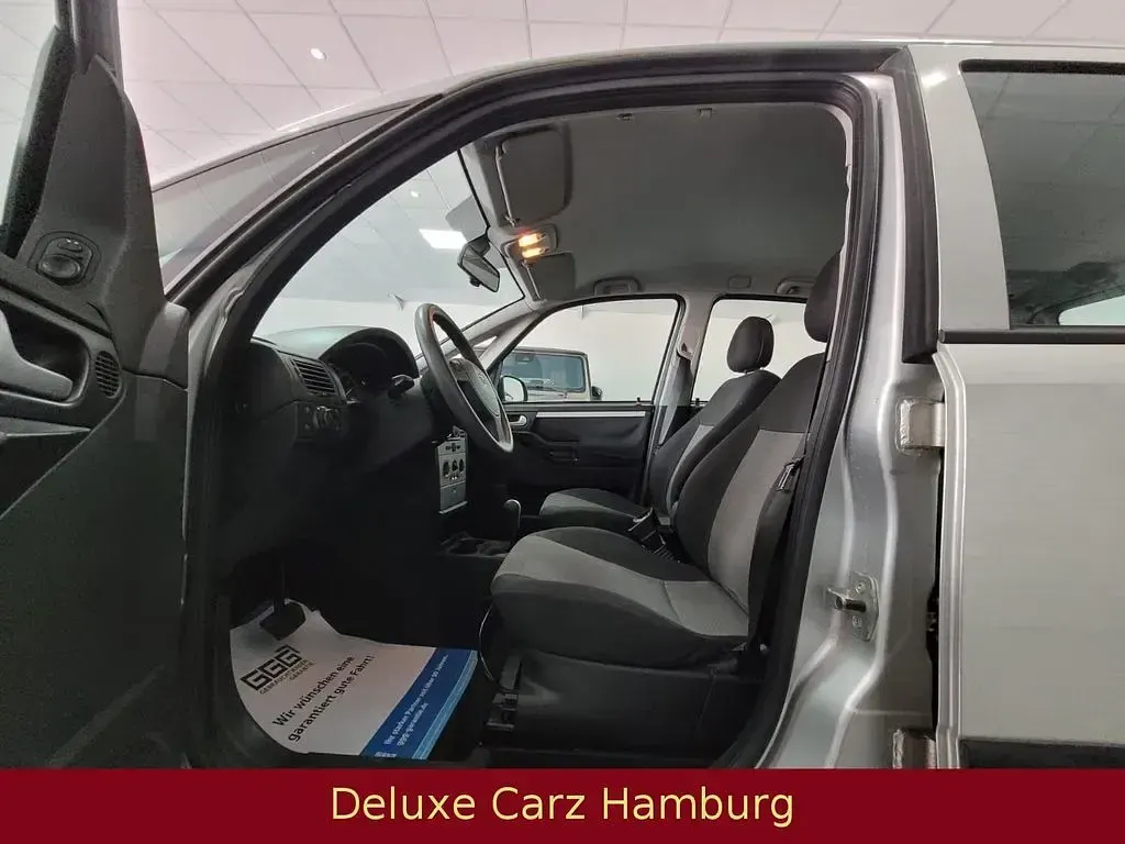 Gebraucht Opel Meriva Enjoy 101 PS (74 kW) 2004 Other Van / Kleinbus