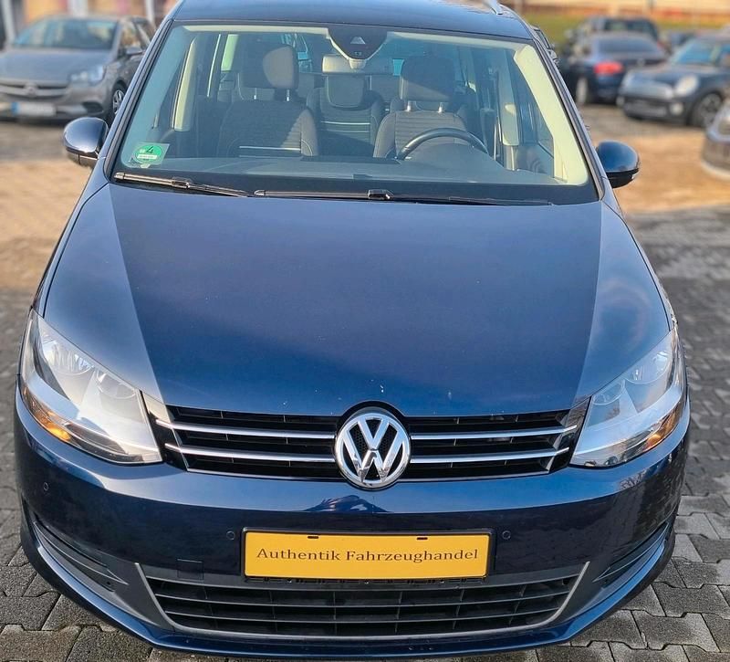 Gebraucht VW Sharan Edition 140 PS (102 kW) 2015 Blau Van / Kleinbus