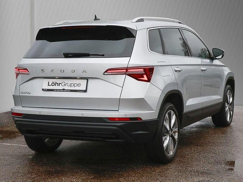 Gebraucht Skoda Karoq Selection 150 PS (110 kW) 2024 Brilliantsilber metallic SUV