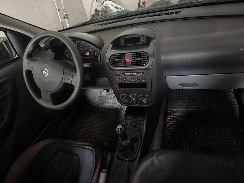 Gebraucht Opel Corsa 60 PS (44 kW) 2001 Schwarz Kleinwagen