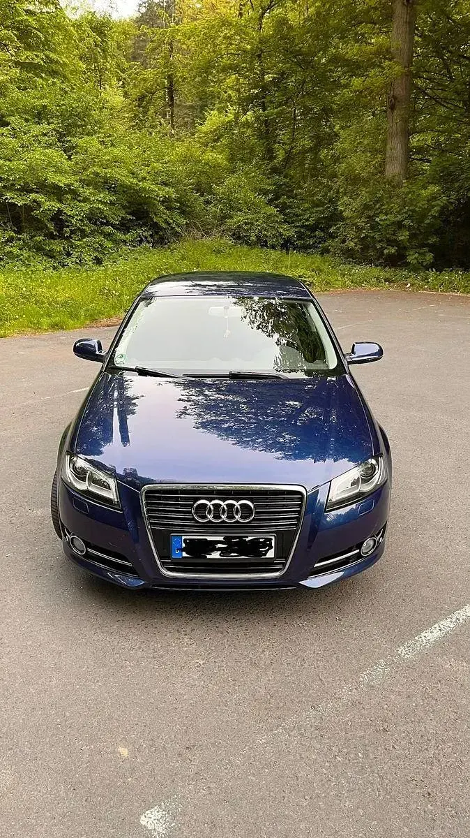 Gebraucht Audi A3 Attraction 105 PS (77 kW) 2012 Blau Kleinwagen
