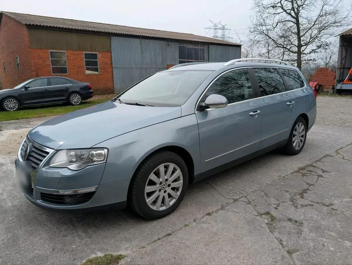 Gebraucht VW Passat 150 PS (110 kW) 2010 Blau Kombi