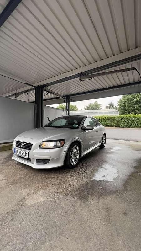 Silber Gebraucht 2007 Volvo C30 Kleinwagen | 2.199 € (Fairer Preis) - Bild 1/4