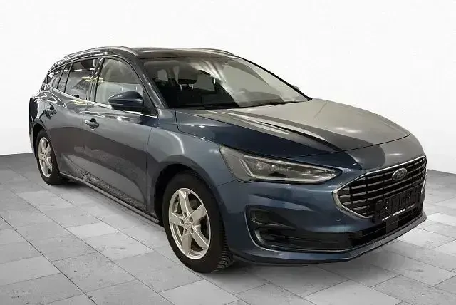 Gebraucht Ford Focus Titanium 225 PS (165 kW) 2023 Blau Kombi