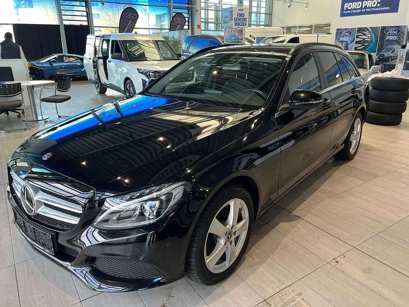 Gebraucht Mercedes C220 170 PS (125 kW) 2017 Schwarz  unilack Kombi