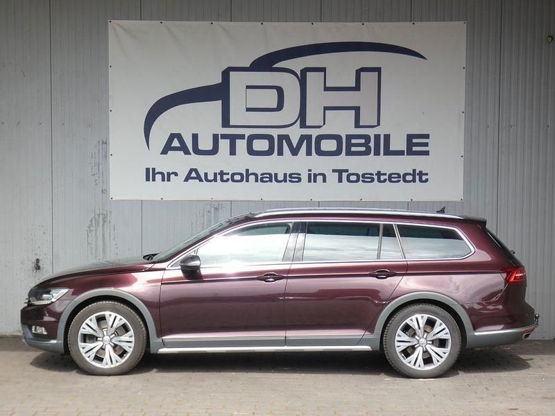 Rot Gebraucht 2017 VW Passat Alltrack Kombi | 17.990 € (Superpreis) - Bild 1/4