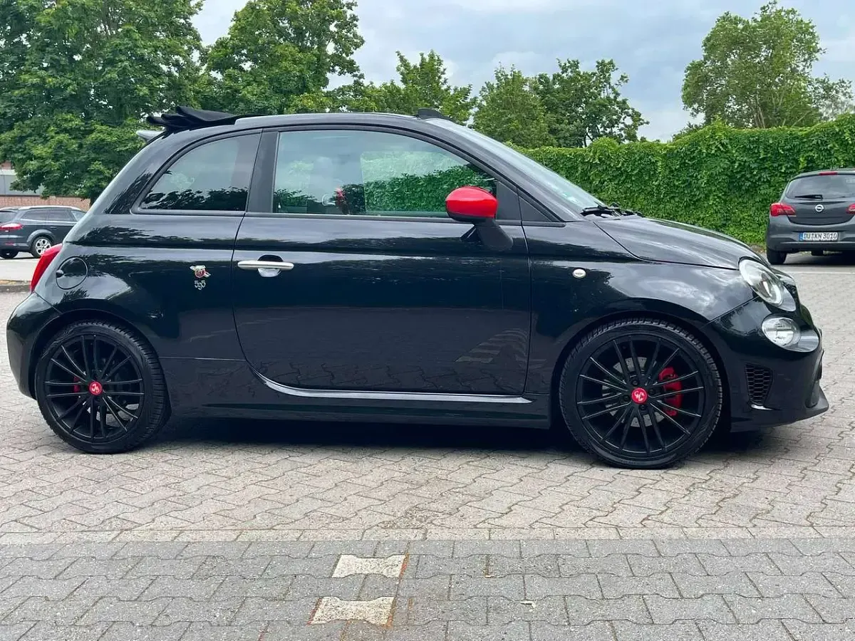 Gebraucht Abarth 595C Pista 160 PS (117 kW) 2019 Colore esterno scorpione nero Cabrio