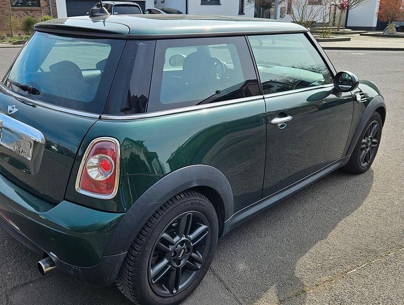 Gebraucht Mini Cooper 122 PS (89 kW) 2011 Grün Kleinwagen