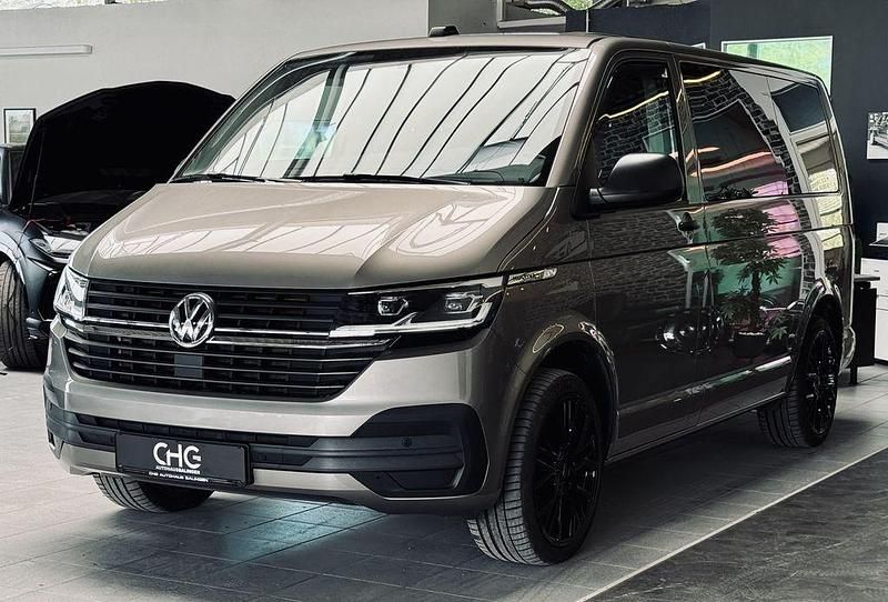 Second-hand VW Multivan 150 CP (110 kW) 2021 Bej Monovolum