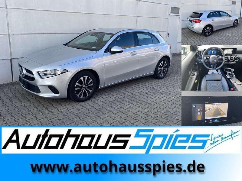 Iridiumsilber metalliclack Gebraucht 2023 Mercedes A200 Business Limousine | 22.490 € (Superpreis) - Bild 1/4