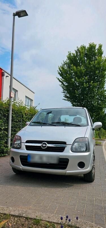 Silber Gebraucht 2005 Opel Agila Limousine | 900 € (Guter Preis) - Bild 1/4