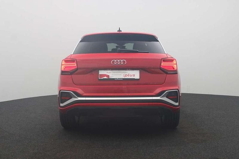 Gebraucht Audi Q2 S-Line 150 PS (110 kW) 2024 Progressivrot metallic SUV