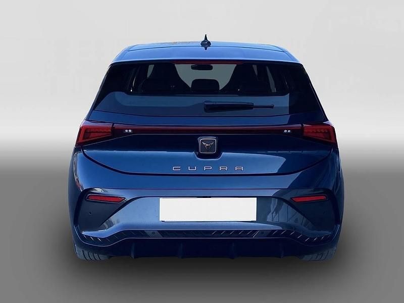 Gebraucht Cupra Born e-Boost 169 kW (231 PS) 2022 Blau Kleinwagen