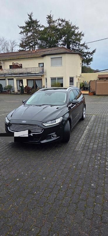 Gebraucht Ford Mondeo Titanium 179 PS (131 kW) 2016 Schwarz Kombi