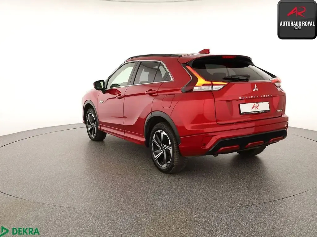 Begagnad Mitsubishi Eclipse Cross Select 188 HK (138 kW) 2022 Röd SUV
