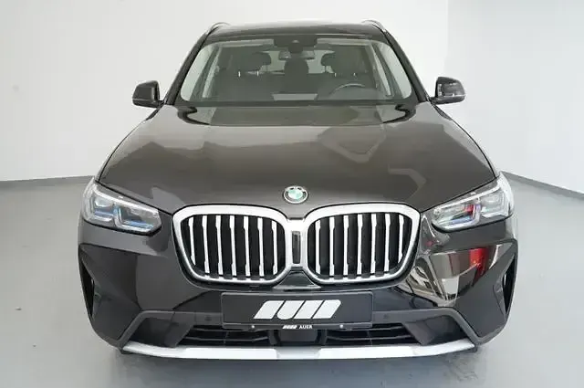 Gebraucht BMW X3 Sport Line 190 PS (139 kW) 2023 Schwarz SUV