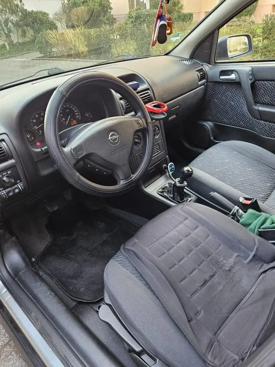 Gebraucht Opel Astra 84 PS (61 kW) 2002 Gelb Kleinwagen