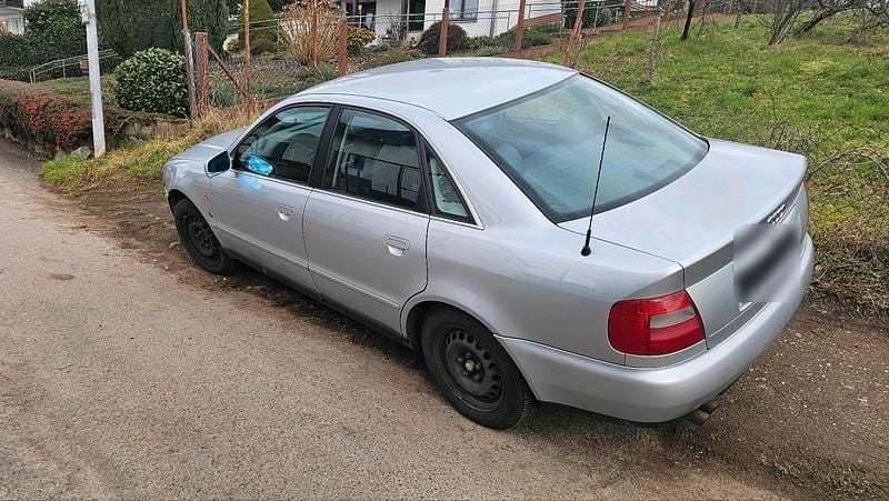 Gebraucht Audi A4 193 PS (141 kW) 1997 Silber Limousine