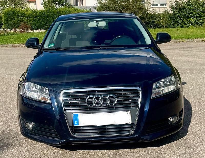 Schwarz Gebraucht 2010 Audi A3 Ambition Limousine | 3.400 € (Superpreis) - Bild 1/4